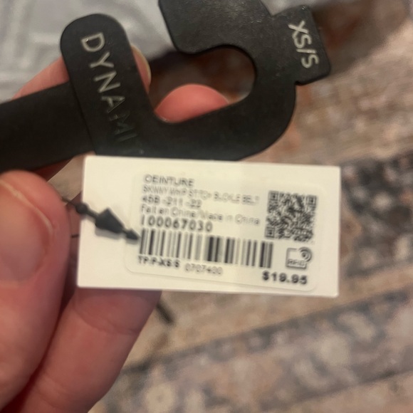 New Dynamite silver buckled belt - Picture 2 of 6